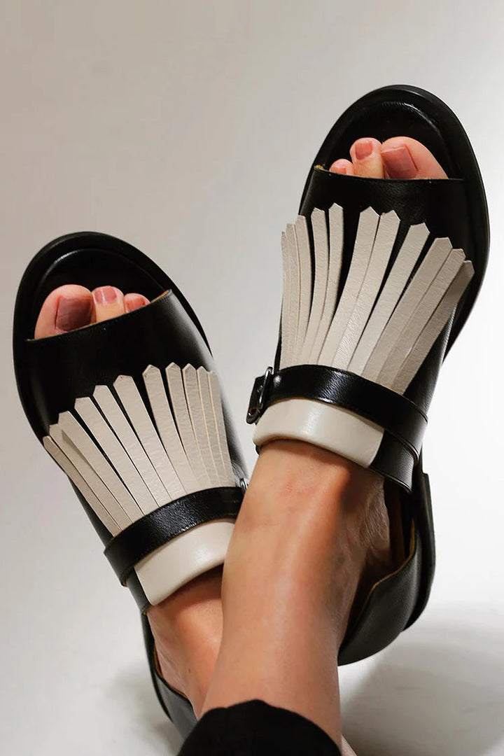 LUCREZIA | Elegant Platform Sandals with Trendy Fringes