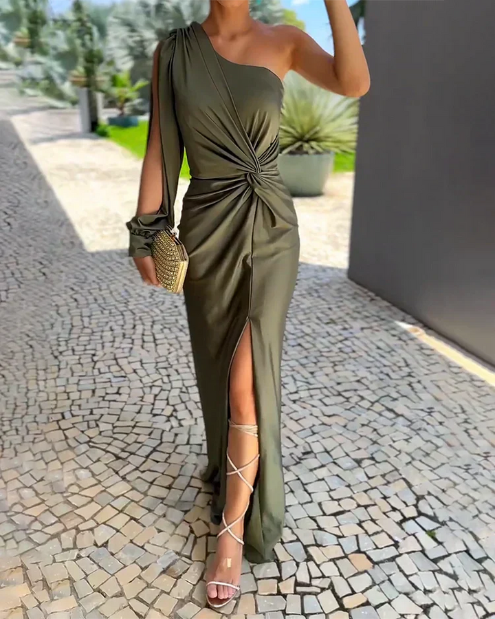 Elegant Avalon Evening Gown Perfect for Sophisticated Evenings