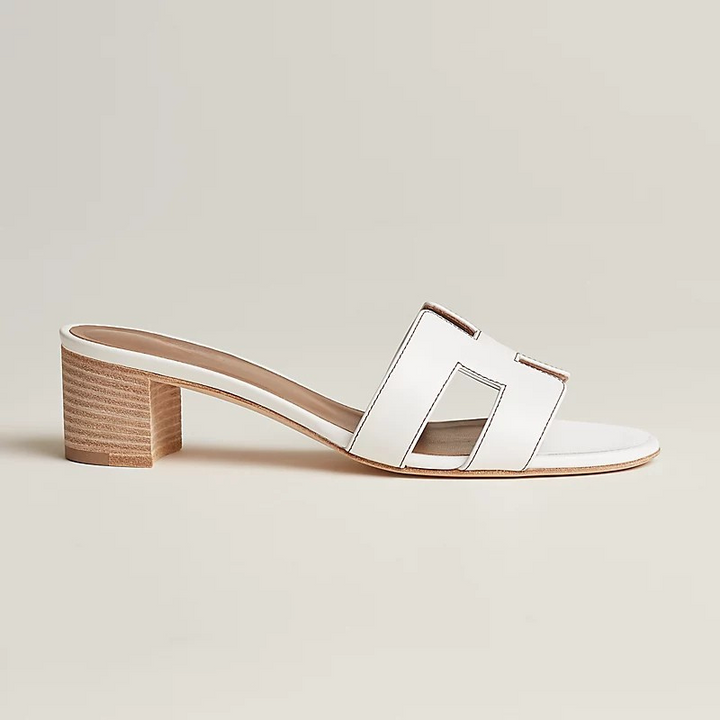 AURORA | Oasis Sandals with Elegant and Refined Design